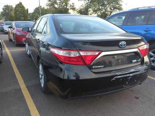 2016 Toyota Camry Hybrid LE