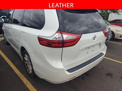 2015 Toyota Sienna XLE