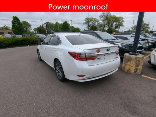 White Pearl 2018 Lexus ES 300h Base