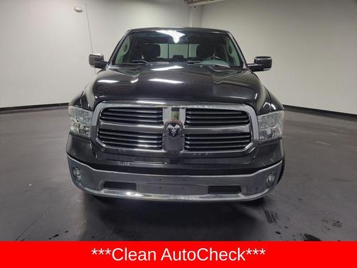 Brilliant Black Crystal Pearlcoat 2015 RAM 1500 Big Horn