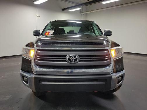 2014 Toyota Tundra SR5