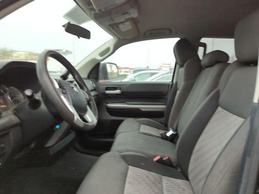 2014 Toyota Tundra SR5