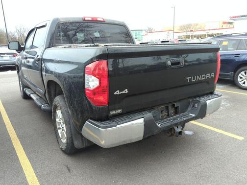 2014 Toyota Tundra SR5