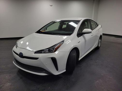 2022 Toyota Prius LE