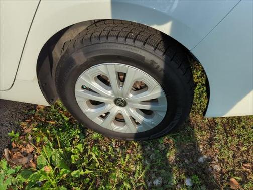 2019 Toyota Prius L