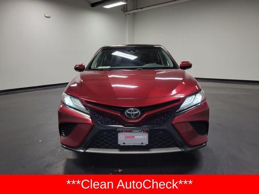 Pearl 2018 Toyota Camry XSE