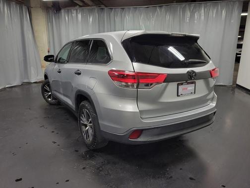 2018 Toyota Highlander LE