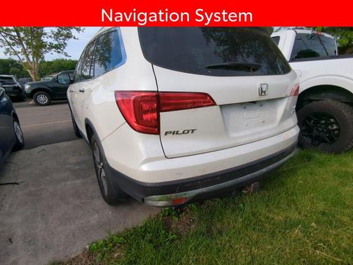 White Diamond Pearl 2016 Honda Pilot Elite