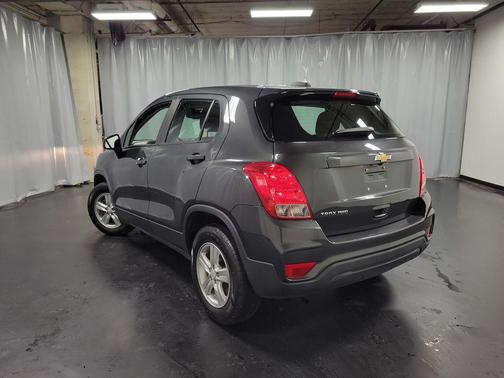 Nightfall Gray Metallic 2020 Chevrolet Trax LS