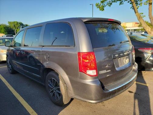 2016 Dodge Grand Caravan R/T