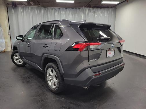 2021 Toyota RAV4 Hybrid LE