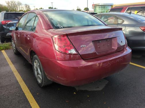 2004 Saturn Ion 3