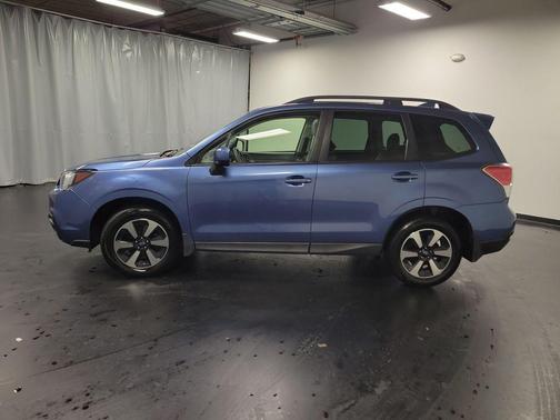 Quartz Blue Pearl 2018 Subaru Forester 2.5i Premium