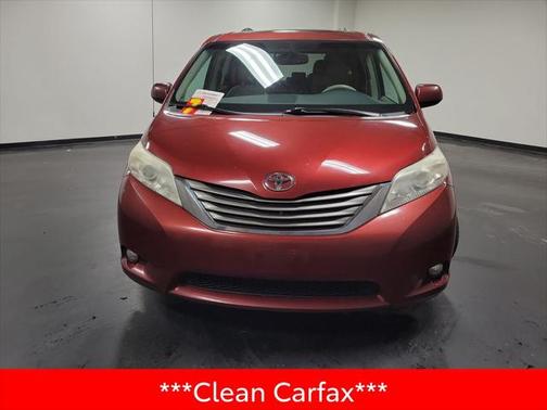 2013 Toyota Sienna XLE