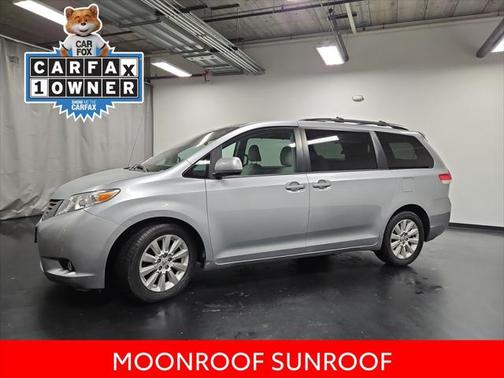 2014 Toyota Sienna XLE