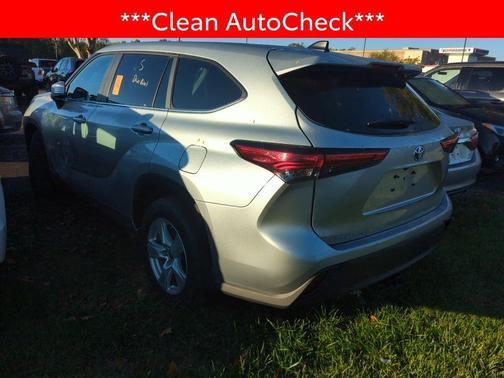 2023 Toyota Highlander Hybrid LE