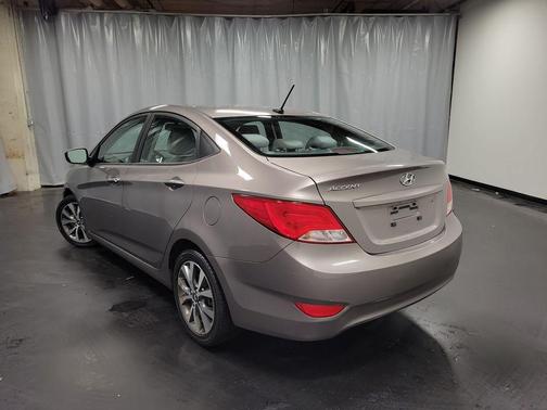 2017 Hyundai Accent Value Edition