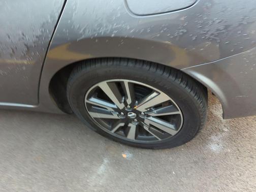 2021 Nissan Versa 1.6 SV