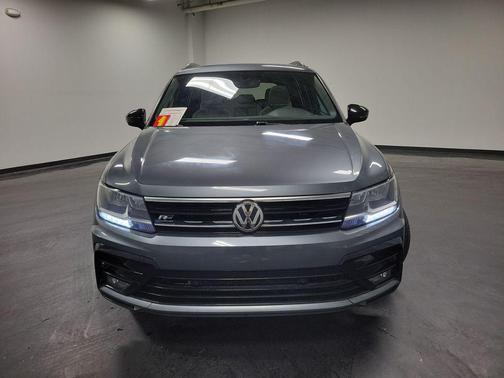 2020 Volkswagen Tiguan 2.0T SEL R-Line Black