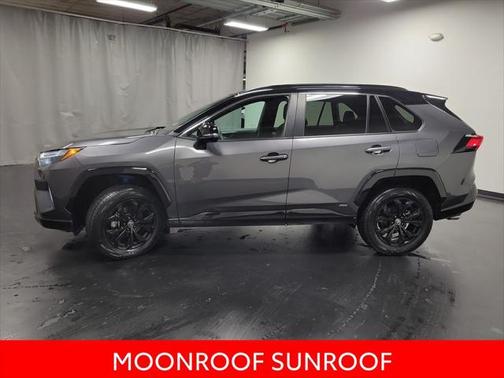 2023 Toyota RAV4 Hybrid SE