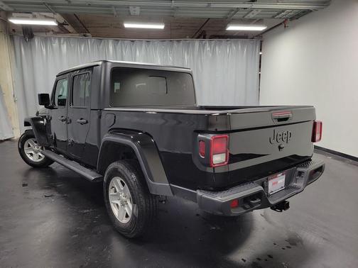 2023 Jeep Gladiator Sport S