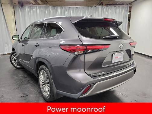 2023 Toyota Highlander Platinum
