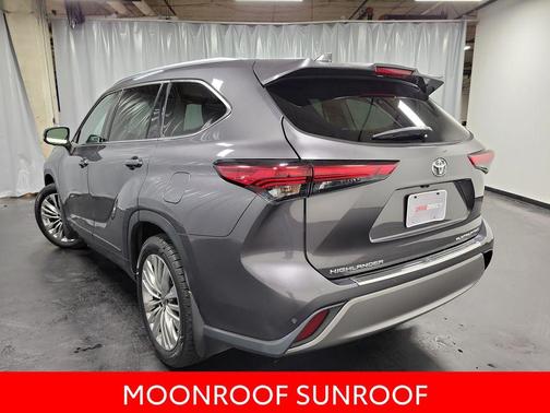 2023 Toyota Highlander Platinum