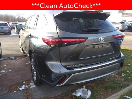 2023 Toyota Highlander Platinum