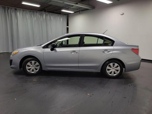 Ice Silver Metallic 2013 Subaru Impreza 2.0i