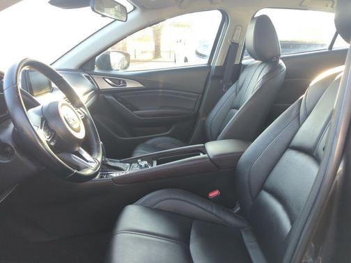 2017 Mazda Mazda3 Touring