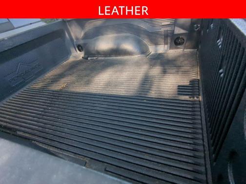 Brilliant Black Crystal Pearlcoat 2017 RAM 1500 Rebel