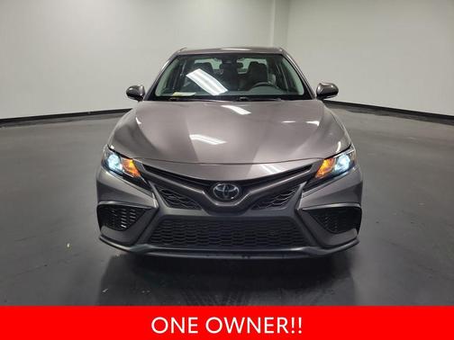 Predawn Gray Mica 2023 Toyota Camry SE