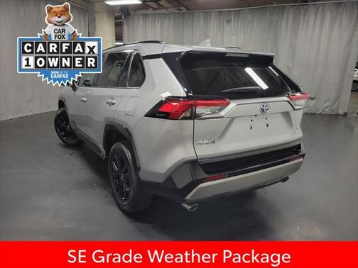 2022 Toyota RAV4 Hybrid SE