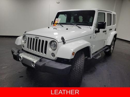 Bright White Clearcoat 2017 Jeep Wrangler Unlimited Sahara