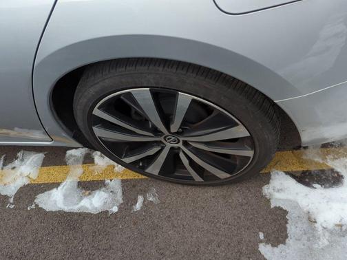 2022 Nissan Altima SR FWD