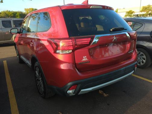 2018 Mitsubishi Outlander LE