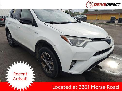 Super White 2017 Toyota RAV4 Hybrid XLE