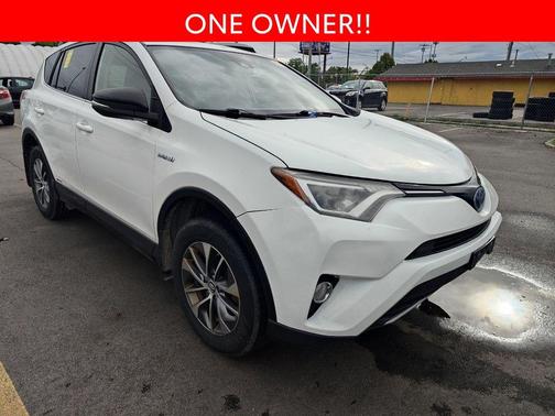 Super White 2017 Toyota RAV4 Hybrid XLE
