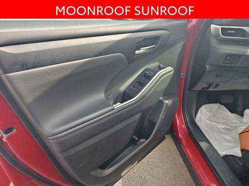 Ruby Flare Pearl 2022 Toyota Highlander XLE