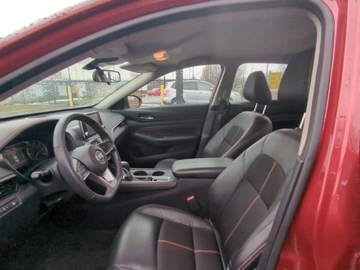 2022 Nissan Altima SR Intelligent AWD