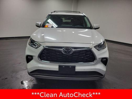 2022 Toyota Highlander Platinum