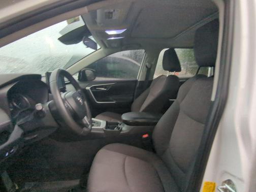 2019 Toyota RAV4 Hybrid XLE
