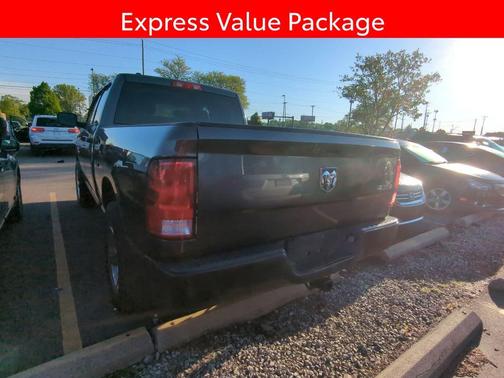 Granite Crystal Metallic Clearcoat 2018 RAM 1500 Express