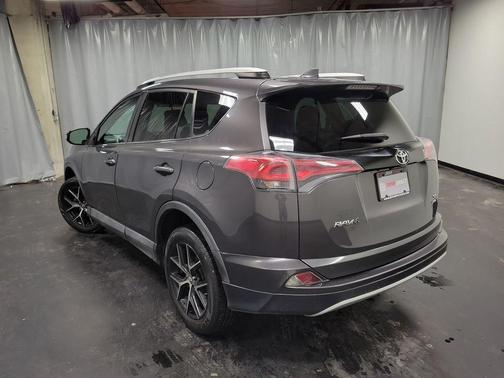 2016 Toyota RAV4 SE