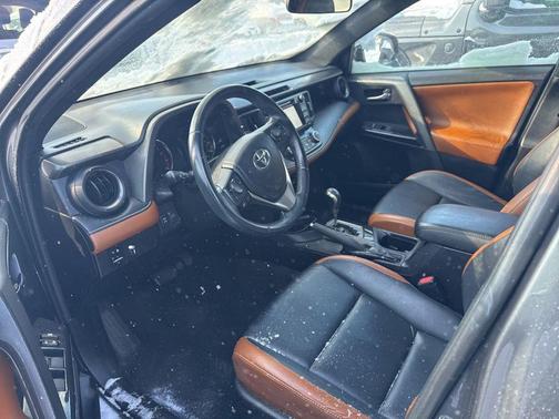 2016 Toyota RAV4 SE