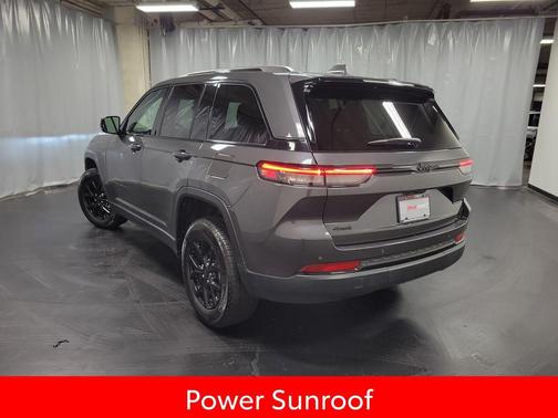 2025 Jeep Grand Cherokee Altitude