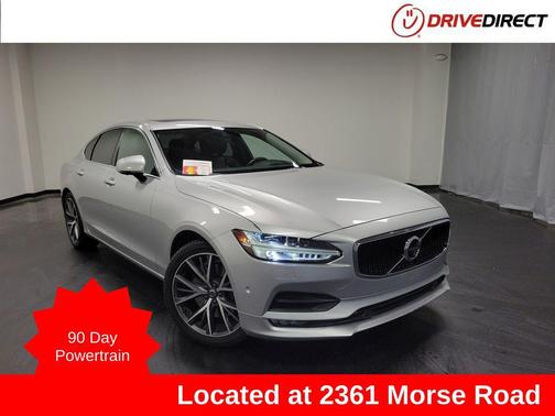 2017 Volvo S90 T6 Momentum