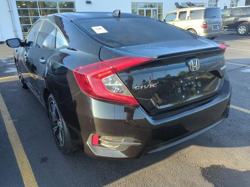 2017 Honda Civic Touring
