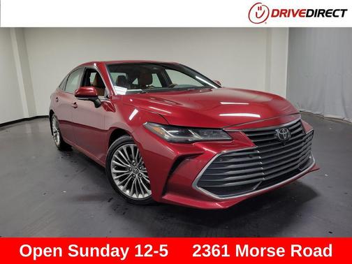 Pearl 2019 Toyota Avalon Limited