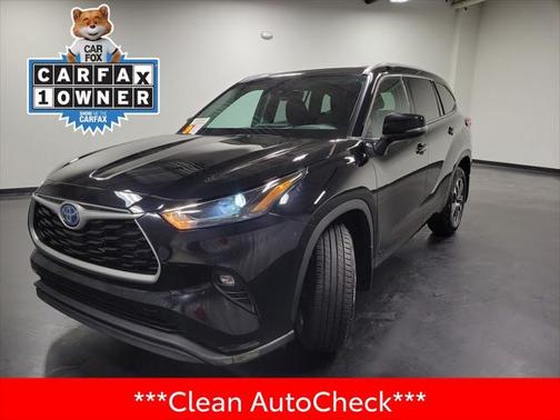 2022 Toyota Highlander Hybrid XLE